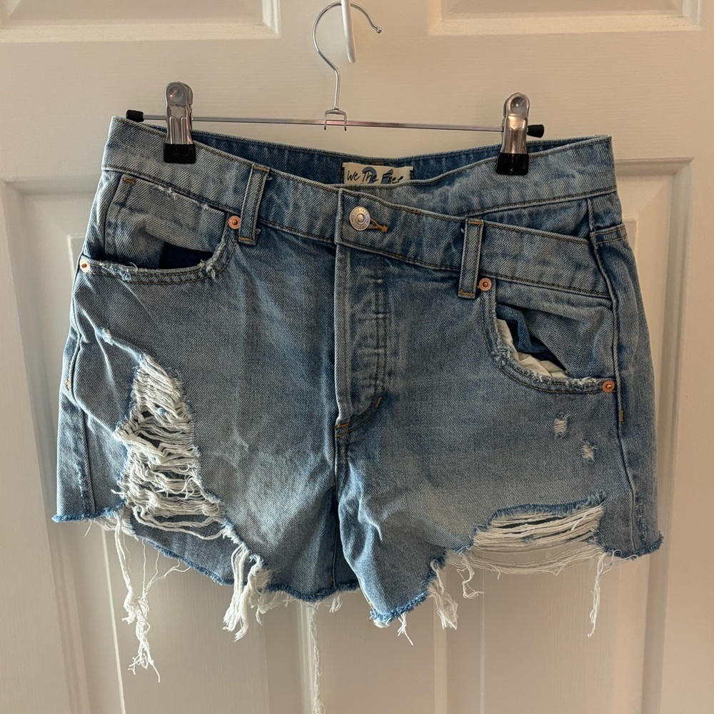 Free People denim shorts size 26